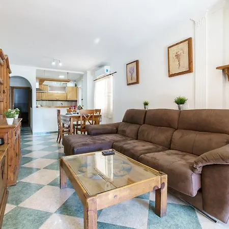 Malagasuite Relax & Pool Apartment *