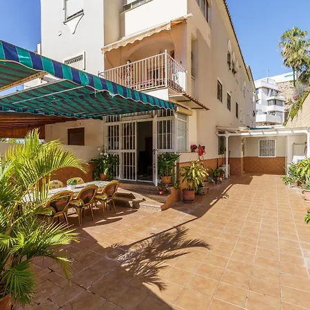 דירה Malagasuite Relax & Pool